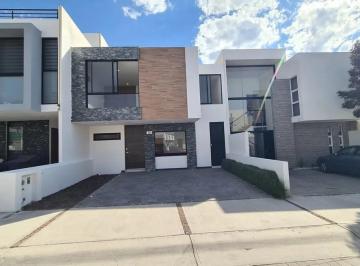 Casa · 195m² · 4 Recámaras · 2 Estacionamientos · Casa en Venta Fraccionamiento Cañadas del Arroyo, Corregidora, Qro.
