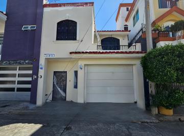 Casa de 3 habitaciones, Culiacán · Casa en Renta en Rincón de Humaya
