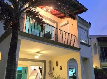 Casa de 3 habitaciones, Cancún · Excelente Casa Frente a Jardin y Alberca en Alamos I - a Pasos de Av Huayacan
