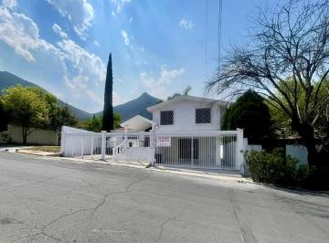 Casa de 5 habitaciones, Monterrey · Casa en Venta en Las Torres
