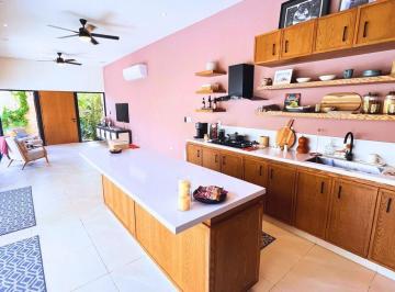 d38a85cc4428daf4a242cf83017fa8f093dfa3692675a9a0f7e9a67d3b9e6301 · Casa en Venta de un Piso en Cholul Merida Yucatan