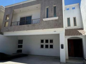 Casa de 3 habitaciones, Saltillo · Casa en Venta en Valle de Las Palmas Frente Área Verde