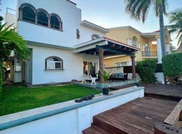 00681ca32751c021c5a5e3aa62dbc35fc373d9462a4655a86d76b9ef9bf3cc2d · Venta de Casa en Isla Dorada Cancun