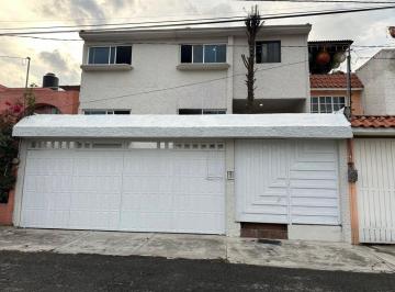 Casa de 3 habitaciones, Toluca · Casa en Renta en Valle Don Camilo, Toluca, Cerca Parque Urawa