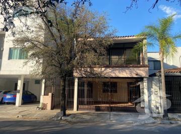Casa · 211m² · 3 Recámaras · 2 Estacionamientos · Casa en Venta Bosques de Las Cumbres - Cumbres Monterrey
