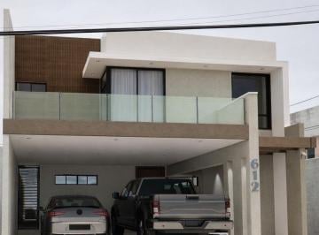 Casa de 3 habitaciones, Monterrey · Casa Nueva en Cumbres 1er Sector