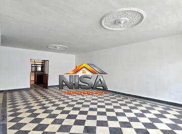 Casa de 5 habitaciones, Córdoba · Casa en Venta Amplios Espacios Terreno 273 m² a 2 Cuadras del Primer Cuadro de La Ciudad