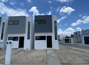Casa · 95m² · 2 Recámaras · 1 Estacionamiento · Casa Lomas Caucel Modelo C