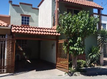 Casa de 3 habitaciones, Chihuahua · Casa en Venta Cerca de Fuentes Mares y Melchor Ocampo
