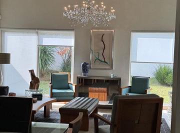 Casa de 4 habitaciones, Monterrey · Casa en Venta en Sierra Alta Carretera Nacional Monterrey Nl