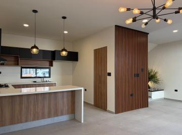 Casa · 223m² · 3 Recámaras · 2 Estacionamientos · Venta de Casa en Lomas de Angelopolis III