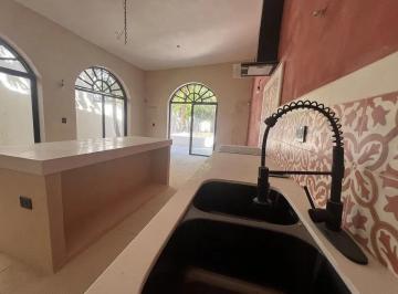 1 · Casa en Venta en El Centro de Merida de un Piso