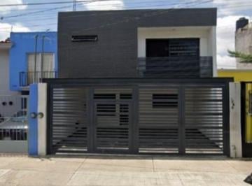 Casa de 3 habitaciones, Guadalajara · Venta de Casa en Guadalajara