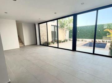 Casa en condominio de 4 habitaciones, Mérida · Casa en Venta en Merida Yucatan Temozon Barlovento