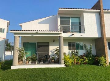 Casa en condominio de 3 habitaciones, Yautepec · Cocoyoc Estrena Hogar Condominio con Alberca