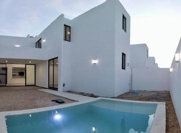 1 · Casa en Venta en Privada Residencial Xcanatun en Cholul, Merida Yucatan
