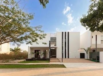 1 · Casa en Venta en Merida en Cabo Norte