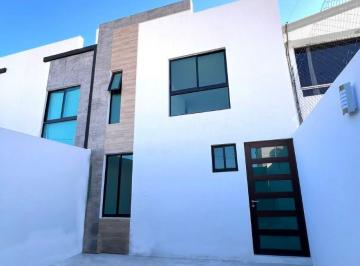 Casa de 3 habitaciones, Puebla · Venta de Hermosa Casa en Col. Loma Linda. Zona Buap
