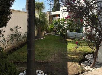 Casa · 354m² · 4 Recámaras · 2 Estacionamientos · Casa de Una Planta en Venta Fracc. El Lucero