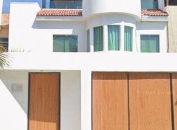Casa de 4 habitaciones, Puerto Vallarta · Se Vende Hermosa Casa en Marina Vallarta