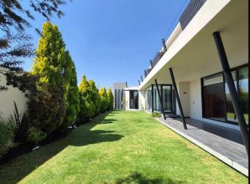 Casa en condominio de 4 habitaciones, Metepec · Preciosa Residencia de Lujo en Venta en Hacienda San Antonio en Metepec