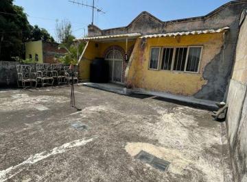 Casa de 4 habitaciones, Cuernavaca · Se Vende Casa Para Remodelar en Lomas de Cortes