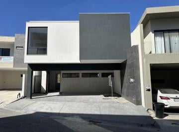 Casa de 3 habitaciones, Monterrey · Casa en Venta Mitica
