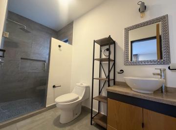 Casa · 250m² · 4 Recámaras · 2 Estacionamientos · Casa - Zirándaro