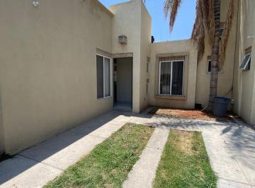 Casa · 2 Recámaras · 1 Estacionamiento · Casa Enrenta en Residencial La Moreria Pozos