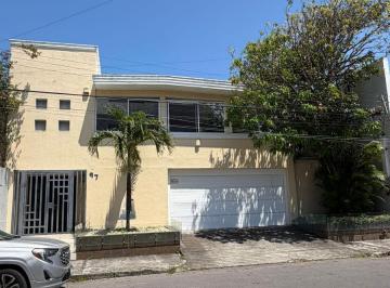 Casa · 454m² · 5 Recámaras · 5 Estacionamientos · Casa en Venta con Alberca en La Tampiquera Boca del Río Veracruz