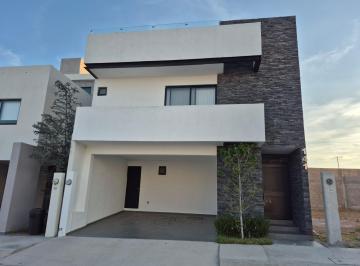 Casa · 268m² · 4 Recámaras · 2 Estacionamientos · Casa en Renta en Fraccionamiento Forja Real