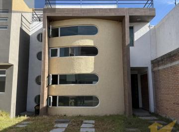 Casa · 185m² · 3 Recámaras · 2 Estacionamientos · Casa en Venta Hacienda San José, Toluca