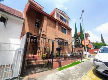 Casa de 3 habitaciones, Naucalpan de Juárez · Casa en Venta en Lomas Verdes, Naucalpan de Juárez