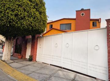 Casa · 230m² · 3 Recámaras · 3 Estacionamientos · Se Vende Casa en Lomas de La Hacienda $6,200,000 - (4)