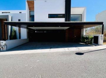 Casa · 300m² · 3 Recámaras · 3 Estacionamientos · Casa Antonella en Zibatá Querétaro