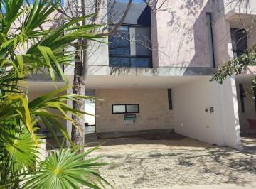 9db50c59f51e0ee6caf21bd9b40db72a3008e2a4217776582fc0e198e3136d61 · Renta de Casa Town House con Paneles Solares en Sta Gertrudis Copó Norte Mérida