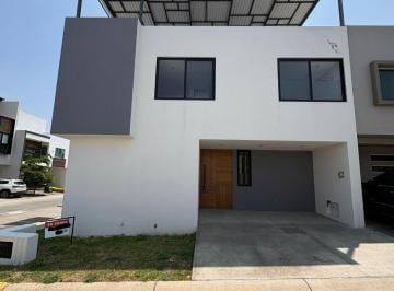 Casa en condominio de 4 habitaciones, Zapopan · Casa en Venta a Estrenar en Coto Español, Valle Imperial, Zapopan