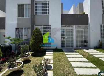 Casa · 71m² · 3 Recámaras · 2 Estacionamientos · Casa - Fraccionamiento Puerta Navarra