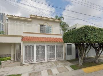 Casa de 3 habitaciones, Zapopan · C. Rossini 406, La Estancia, 45030 Zapopan, Jal.