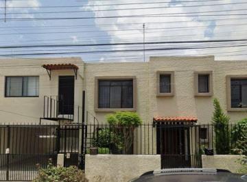 Casa de 5 habitaciones, Zapopan · C. Chichén - Itzá 4856, Colonia, Mirador del Sol, 45054 Zapopan, Jal.