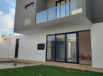 Casa de 3 habitaciones, Alvarado · Casa con 3 Habitaciones de 233 m² en Venta en Rincon del Conchal