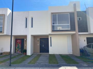 Casa en condominio de 3 habitaciones, Toluca · Casa en Condominio con 108 m² 3 Recámaras en Venta, San Mateo Otzacatipan