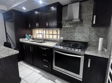 Casa · 181m² · 4 Recámaras · 6 Estacionamientos · Venta de Casa en Fracc Virreyes Zona Centrica, Recamara Planta Baja