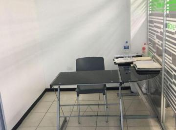 Oficina · 1000m² · 50 Estacionamientos · Oficina en Renta en Av Universidad en Chihuahua Amueblada Tipo Coworking