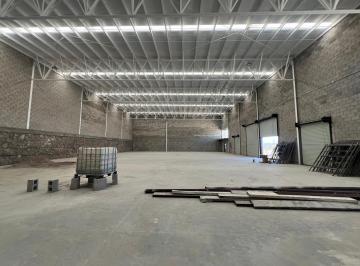Bodega comercial · 909m² · 6 Estacionamientos · Bodega Comercial en Renta en Carretera a Cuauthémoc