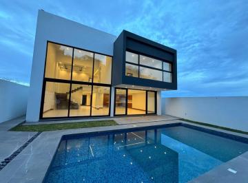 Casa · 590m² · 5 Recámaras · 4 Estacionamientos · Casa en Venta en Bosques del San Francisco