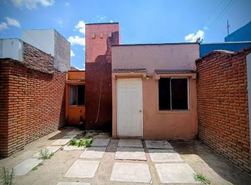 Casa · 76m² · 2 Recámaras · 1 Estacionamiento · Venta de Casa en Rincones de La Hacienda