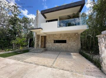 Casa · 327m² · 3 Recámaras · 2 Estacionamientos · Casa en Venta | Residencial Los Santos | Recámara en Planta Baja