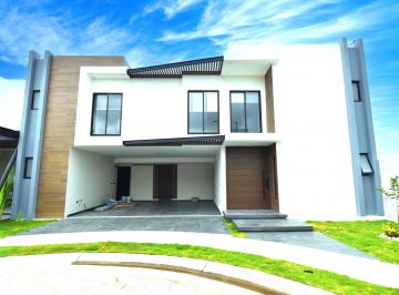Casa de 4 habitaciones, Centro · Casa en Venta Residencial Montecristo