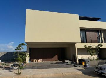 Casa en condominio de 3 habitaciones, Mazatlán · Casa en Venta en Coto Platino, Mazatlán.